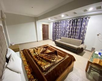 Hill Top Hotel Shogran - Mānsehra - Bedroom