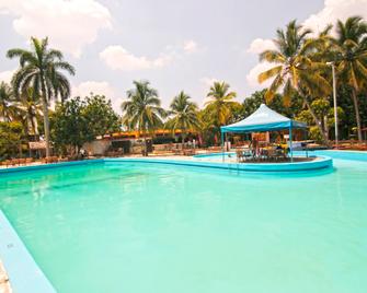 Hotel Bosque - Holguín - Pool