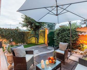 Villa Corallina A Luxury 2 Bedrooms Villa - Pomezia - Patio