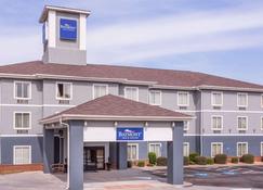 Baymont by Wyndham Cartersville - Cartersville - Building