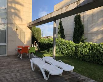 L' Escala Resort - l'Escala - Patio