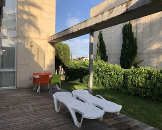 L' Escala Resort - l'Escala - Patio