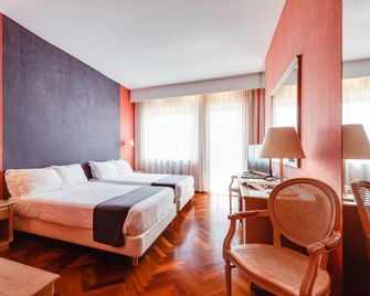 Culture Hotel Villa Capodimonte - Naples - Bedroom