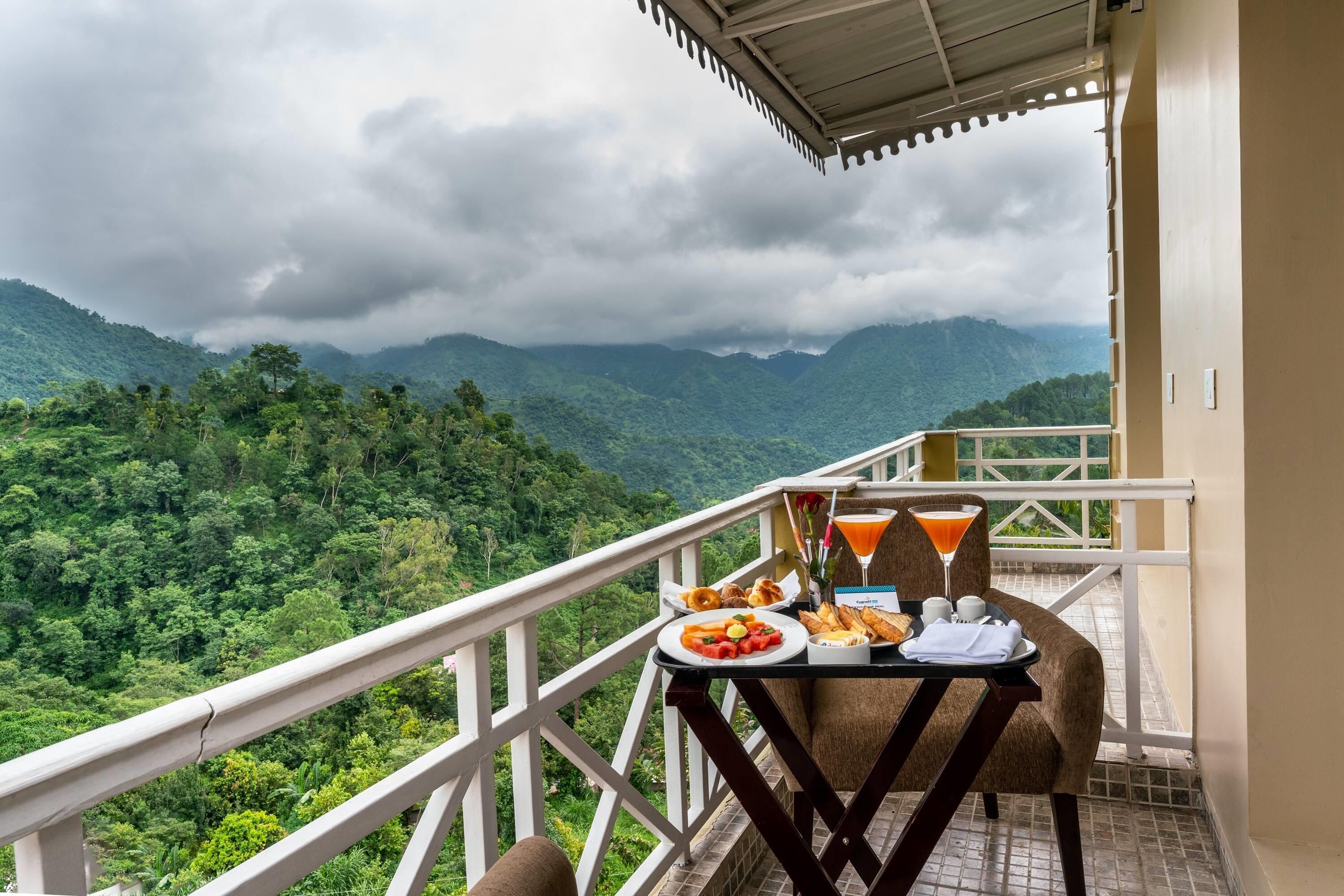 Cygnett Resort Mountain Breeze - Nainital - Balcon