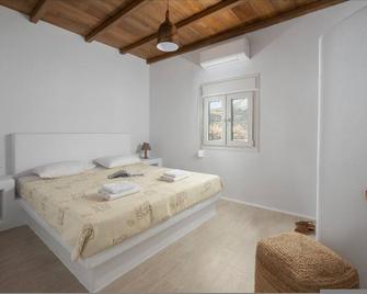 Kottakis Stone House - Agiassos - Slaapkamer