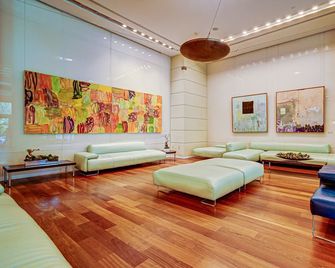 Coconut Grove 21st Floor Private Studio-Parking & Wifi Included - Miami - Lounge