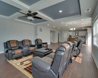Dumfries Vacation Rental about 32 Mi to Washington DC! - Dumfries