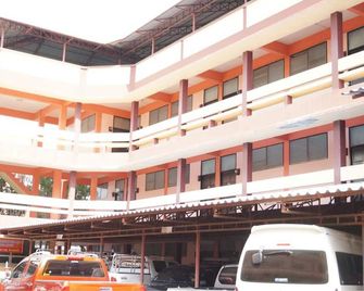 Sataya Apartment - Maha Sarakham - Edificio
