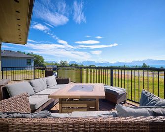 Panoramic Ocean Views! Fall Now Open! - Homer - Balcony