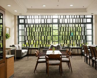Grand Tropic Suites Hotel - Jakarta