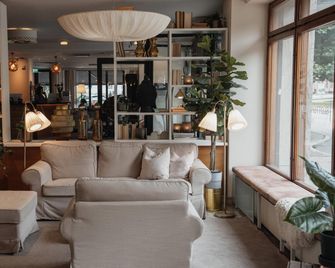 Home Hotel Slottsparken - Лінкопінг - Лаунж