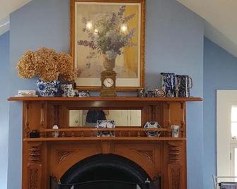 Water Bay Villa Bed & Breakfast - Glenelg