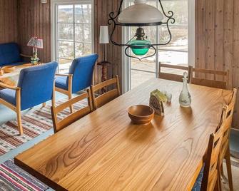 Beautiful Home In Tingvatn With Kitchen - Tingvatn - Comedor