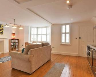 Host & Stay - Victoria Gardens - Ramsgate - Salon