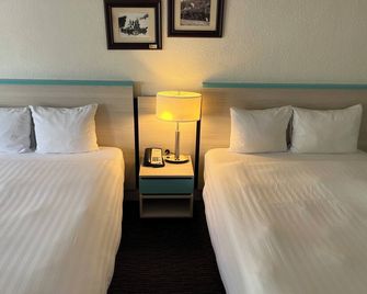 Revelstoke Lodge - Revelstoke - Phòng ngủ