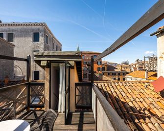 Hotel Campiello - Venecia - Balcón