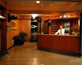 Hotel Olimpic - Castel Maggiore - Front desk