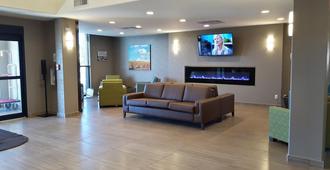 Encore Suites by Service Plus Inns - Grande Prairie - Lobby
