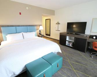 Hampton Inn & Suites Palm Coast - Palm Coast - Schlafzimmer