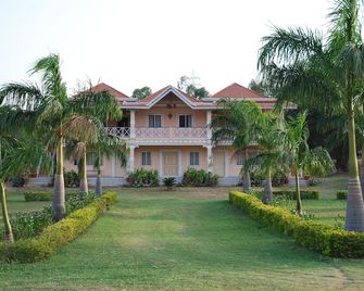 Kishkinda Hertiage Resort - Hampi - Gebouw