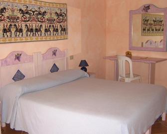 Hotel Turismo Rurale Montitundu - Marina di portisco - Bedroom