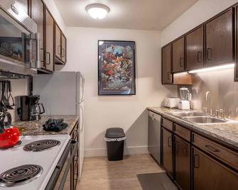 Gros Ventre B12: Teton Village- Cozy Top Floor Condo- Beautiful Valley Views - Teton Village - Kitchen