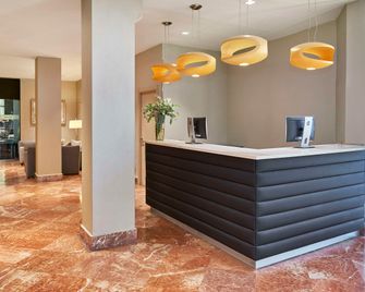 NH Avenida Jerez - חרז דה לה פרונטרה - דלפק קבלה