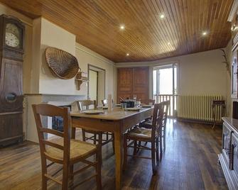 Le Perroux - Bohas-meyriat-rignat - Journans - Comedor