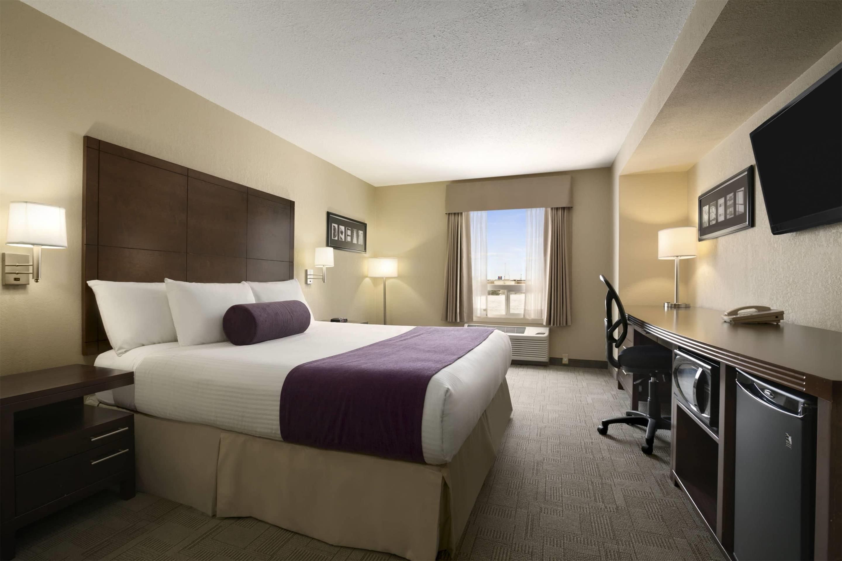Days Inn by Wyndham Regina - Regina - Habitación