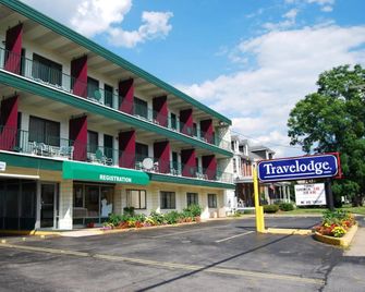 Travelodge by Wyndham Chambersburg - Chambersburg - Building
