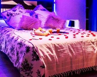 NiD'Amour le Rossignol - Castels-et-Bézenac - Habitación