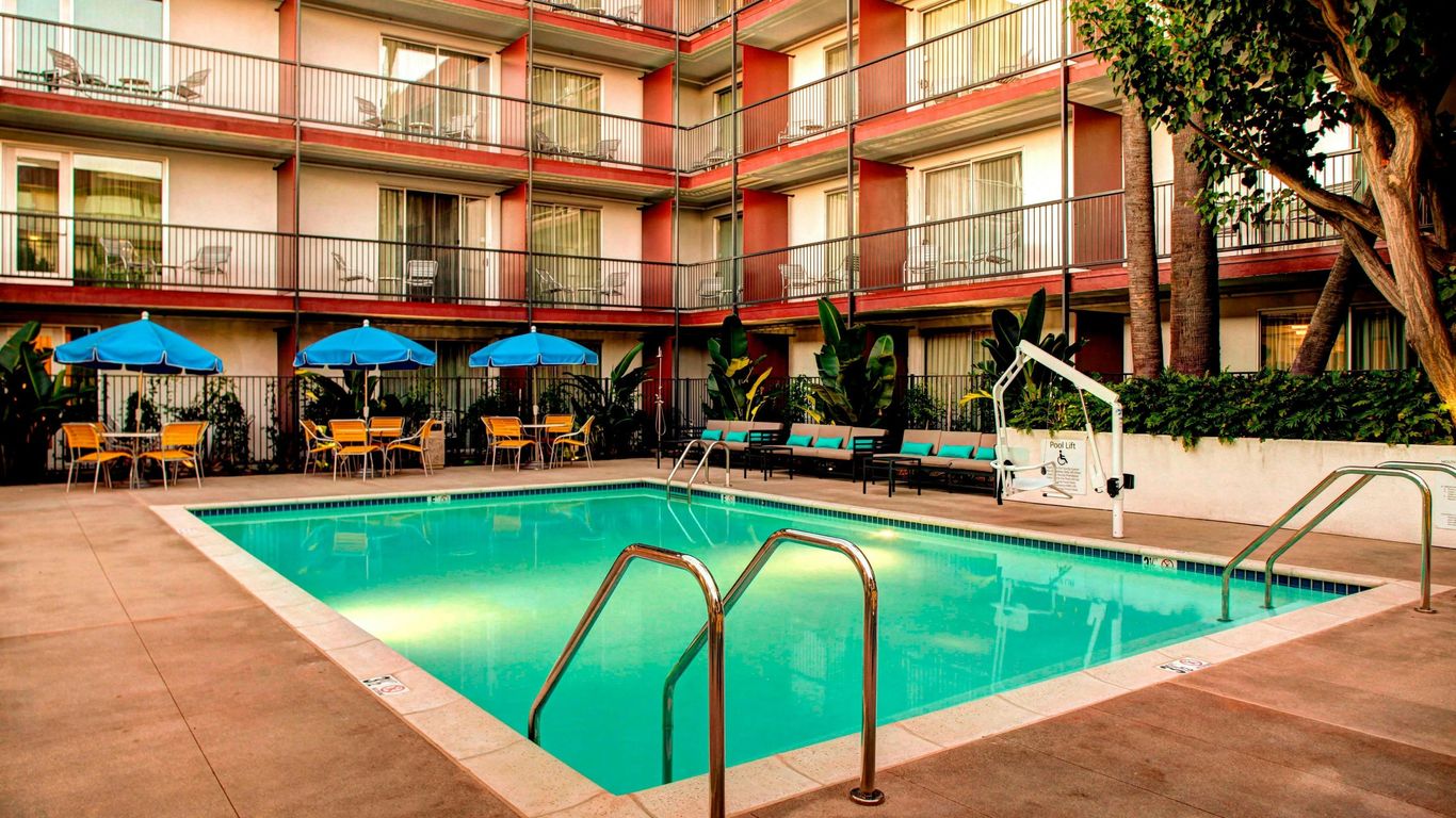 Fairfield by Marriott Inn & Suites Los Angeles LAX/El Segundo