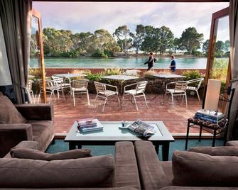 The Waterfront Wynyard - Wynyard - Bar