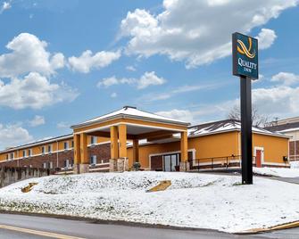 Quality Inn - Coraopolis - Edificio