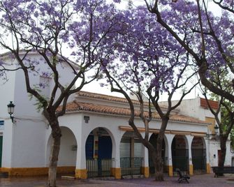 B&b, Double Glazing, 10 Minutes Drive From MÁlaga Airport, Maximum 4 Nights - Malaga - Bygning