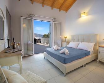 Luxury Villa with Breathtaking Sea Views, Private Pool, Near Fiskardo Bay - Fiskardo - Bedroom