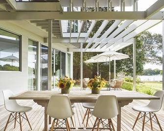 Shelter Island Sun Filled Modern Waterfront Home with Dock - Shelter Island - Patio