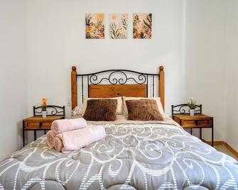 Apartamentos El Compromiso - Каспе - Спальня