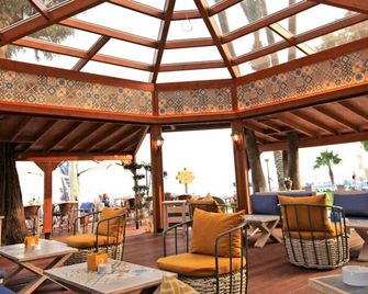 Poseidonia Beach Hotel - Limassol