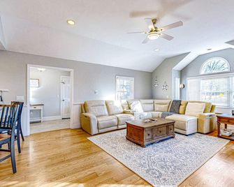 Great Marsh House - Essex - Living room