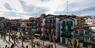 Hotel Jauregui - Fuenterrabía - Edificio