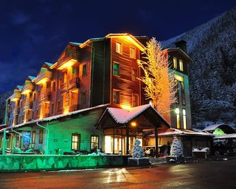 Inan Kardesler Hotel - Uzungöl - Bygning