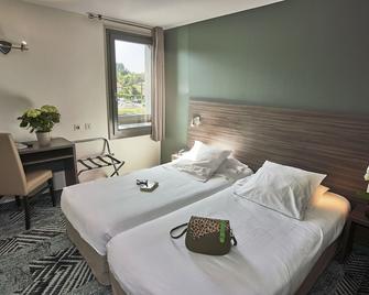 オテル ロリーク - バヨンヌ - 寝室