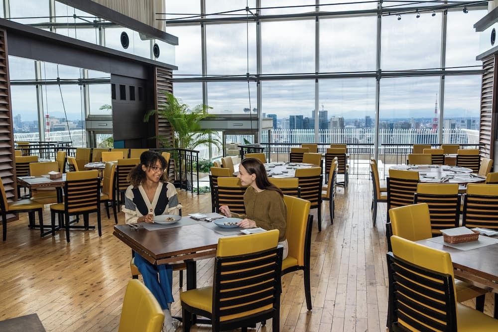 طوكيو ستاي تسوكيجي (منطقة تسوق طوكيو - غينزا)