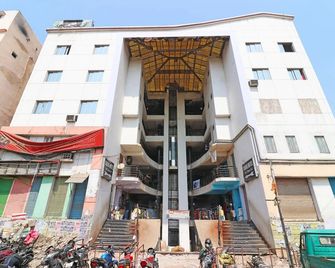Super Hotel O Bhagalpur Railway Junction - Bhāgalpur - Building
