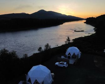 Experience 365-days of glamping in the heart of Flatlands, NB! - Matapédia