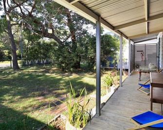 Innisfree I Pet Friendly I 2 Mins to Beach - Huskisson - Patio
