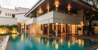 Colombo Court Hotel & Spa - Colombo - Pool