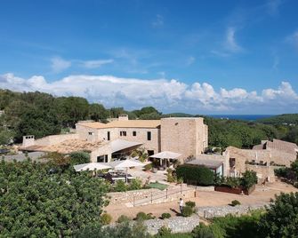 Cases de Son Barbassa Hotel & Restaurant - Capdepera - Building