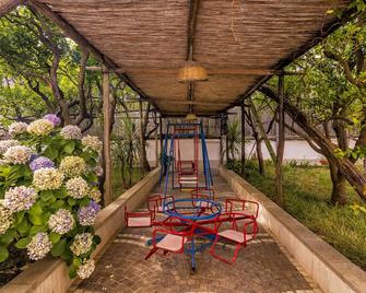 Sisters Hostel - Piano di Sorrento - Innenhof